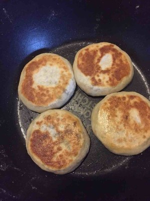 香菇粉絲肉餡餅